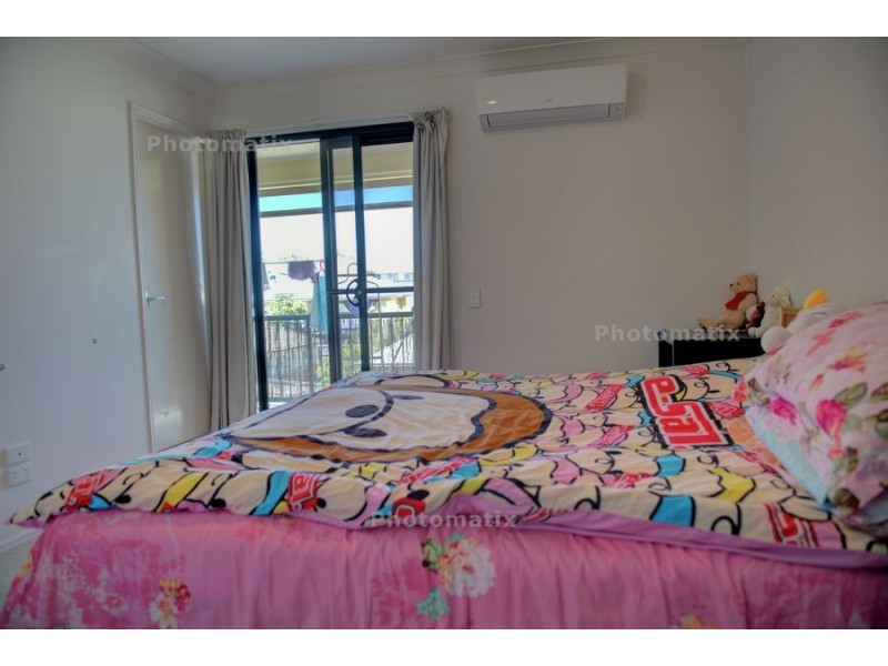 5/2 Tourangeau Crescent, Varsity Lakes QLD 4227