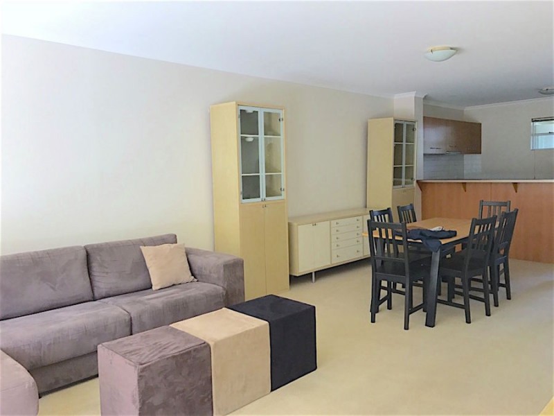 37 38 Vincent Street, Indooroopilly QLD 4068