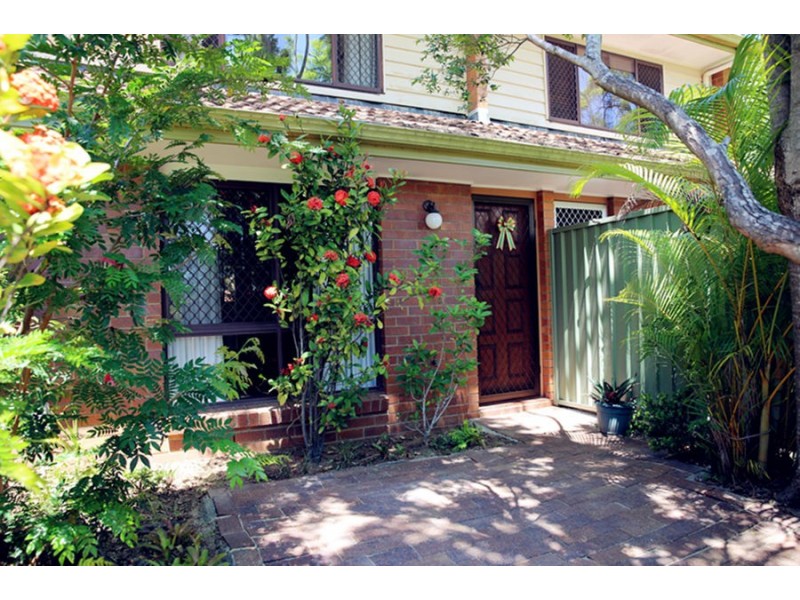 2/123 Barbaralla Drive, Springwood QLD 4127