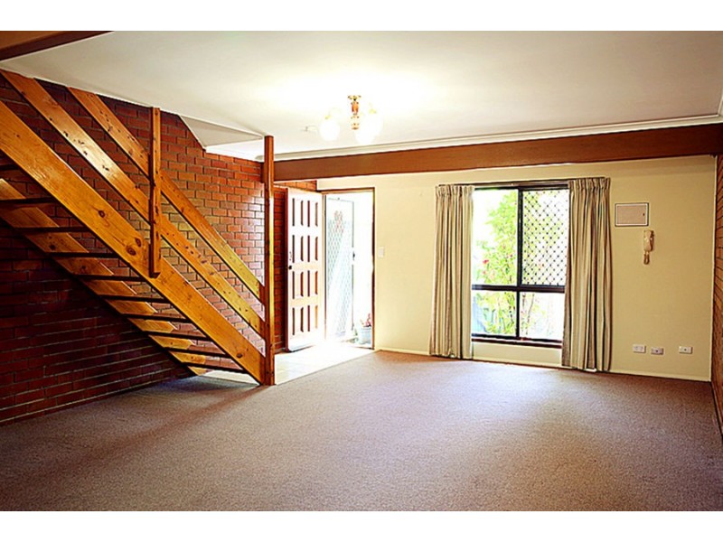 2/123 Barbaralla Drive, Springwood QLD 4127