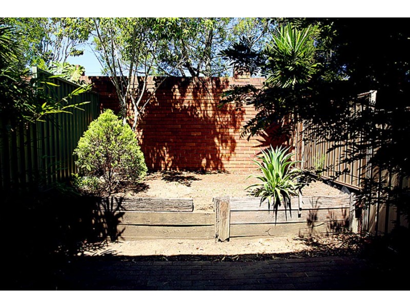 2/123 Barbaralla Drive, Springwood QLD 4127