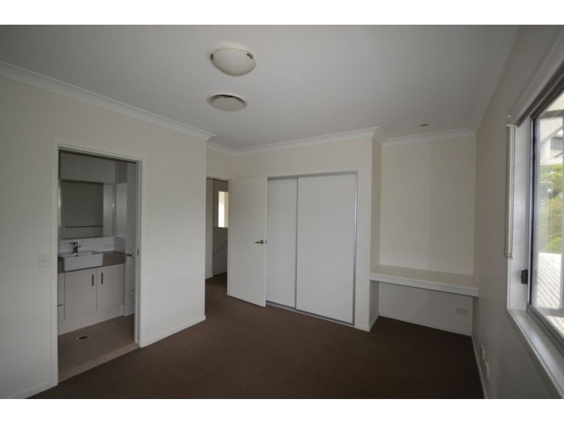 3/7 Debra St, Salisbury QLD 4107