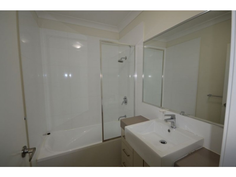 3/7 Debra St, Salisbury QLD 4107