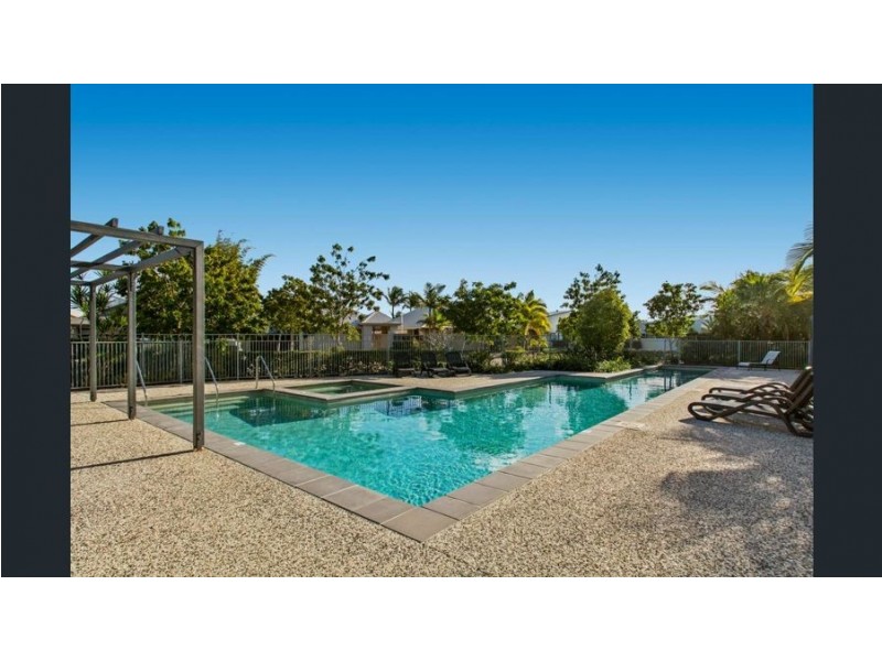 50/10 Grand Pde, Kawana Island QLD 4575