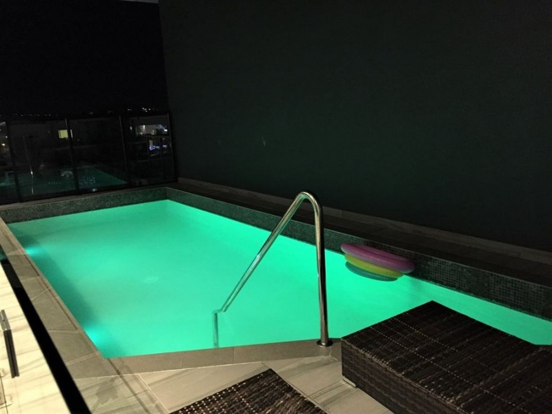 202 8 Hunt Street, Hamilton QLD 4007