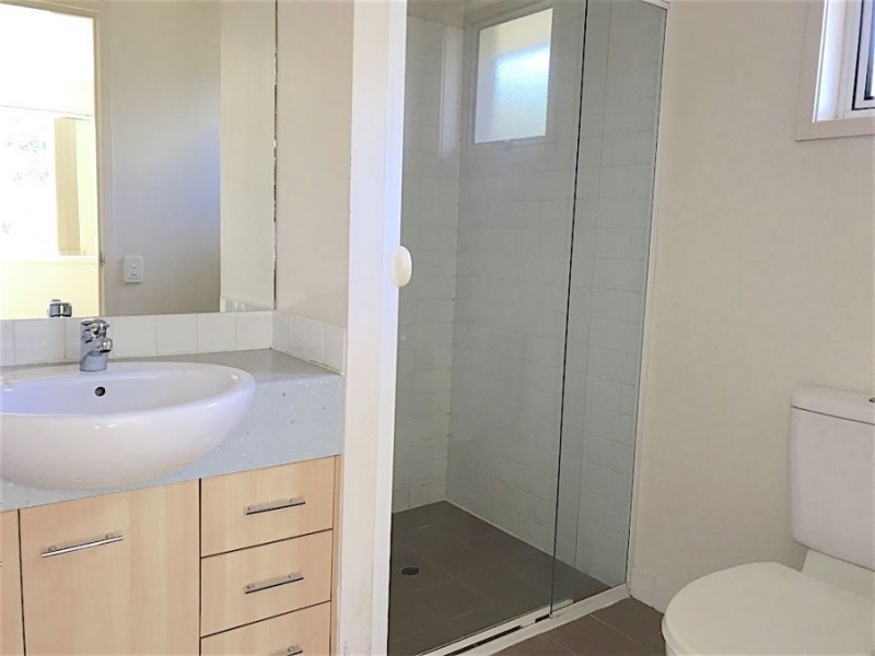 34 38 Vincent Street, Indooroopilly QLD 4068