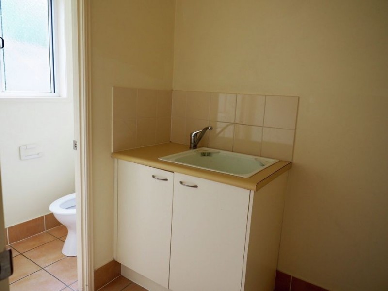 24 8 Honeysuckle Way, Calamvale QLD 4116