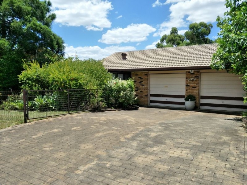 10 Marsala St, Calamvale QLD 4116