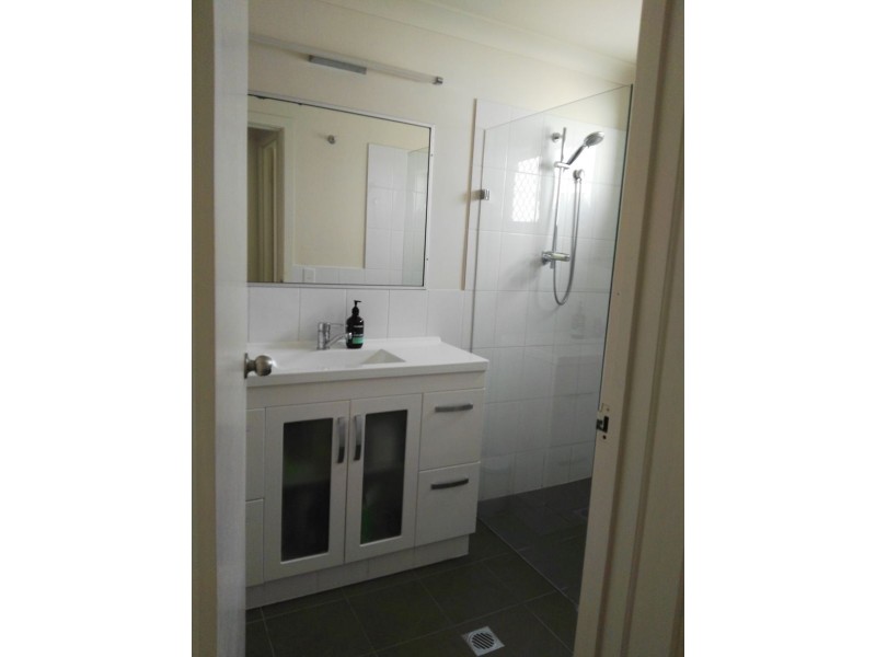 1/13 Nundah Ave, Miami QLD 4220