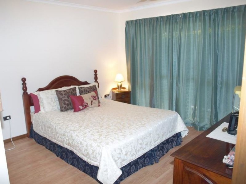 8 Durbar St, Sunnybank Hills QLD 4109