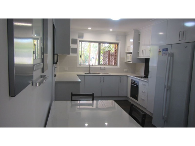 18 Bluegum Street, Macgregor QLD 4109