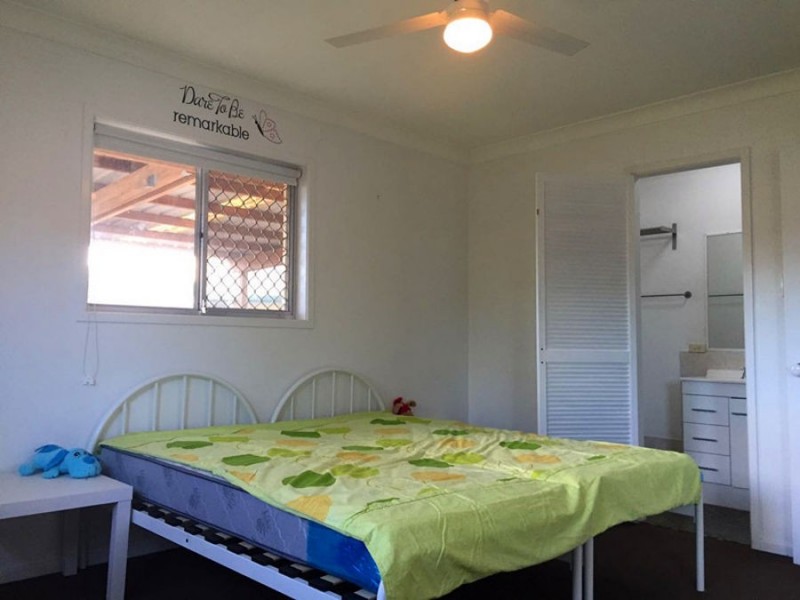 18 Bluegum Street, Macgregor QLD 4109