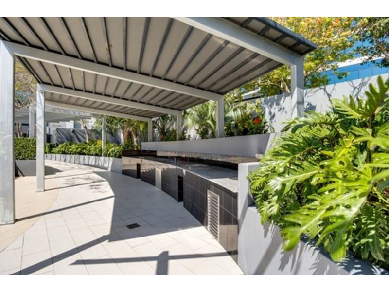 32306 9 Lawson St, Southport QLD 4215