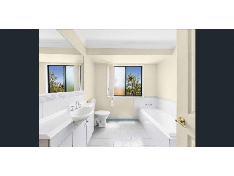 90 Oakleaf st, Eight Mile Plains QLD 4113