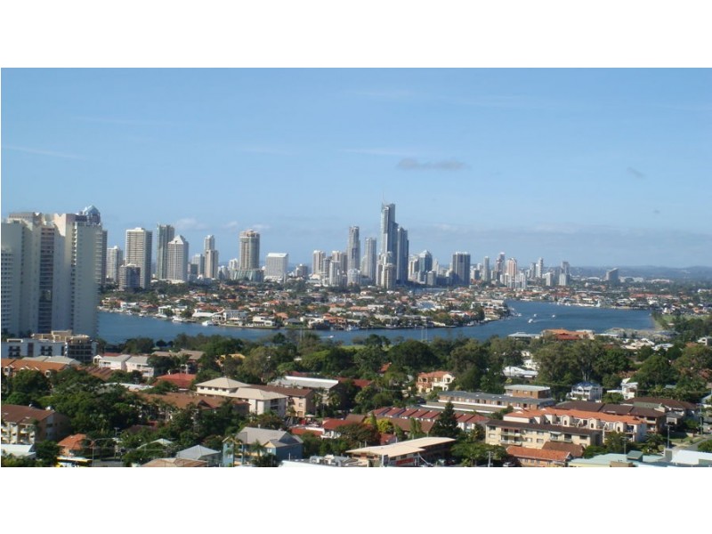 21705 5 Lawson Street, Southport QLD 4215