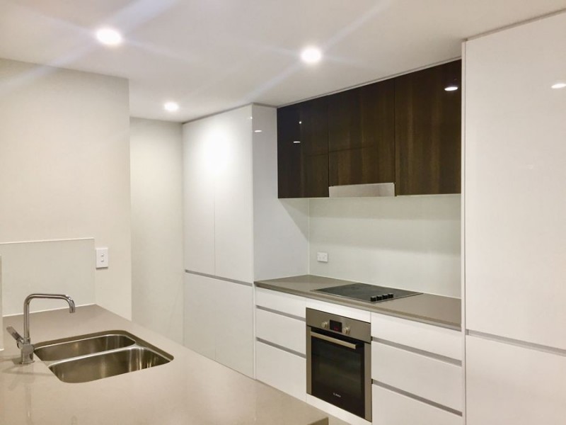 U810 /8 Hunt Street, Hamilton QLD 4007