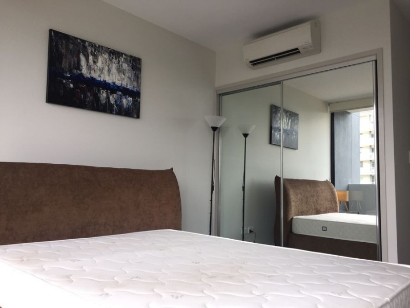 U611 /8 Hunt Street, Hamilton QLD 4007