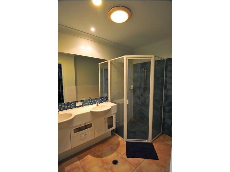 1083 1 the cove crescent, Carrara QLD 4211