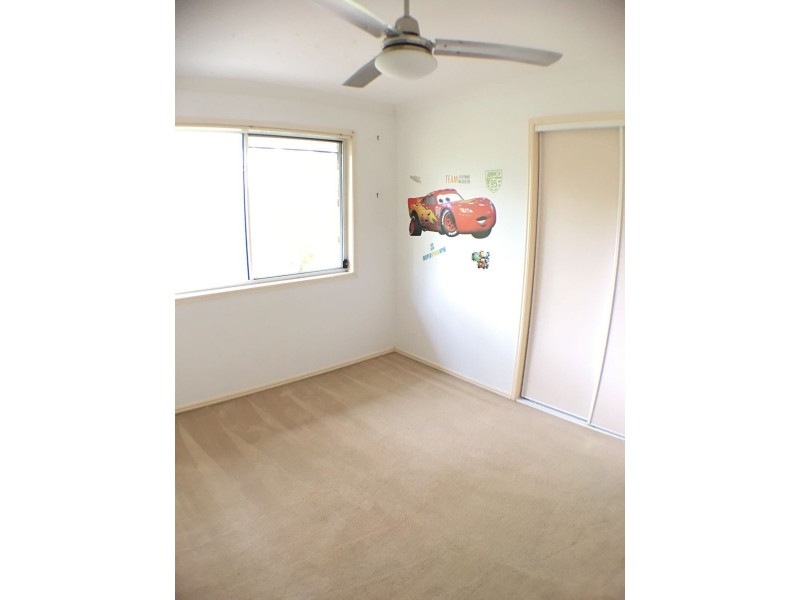 5 8 Honeysuckle Way, Calamvale QLD 4116