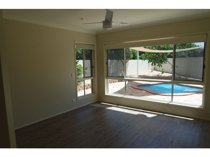 29 Dartmouth Street, Varsity Lakes QLD 4227