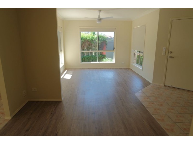 29 Dartmouth Street, Varsity Lakes QLD 4227