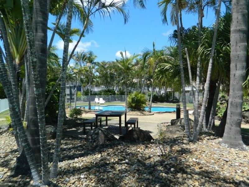 36 2 St Kevins Avenue, Benowa QLD 4217