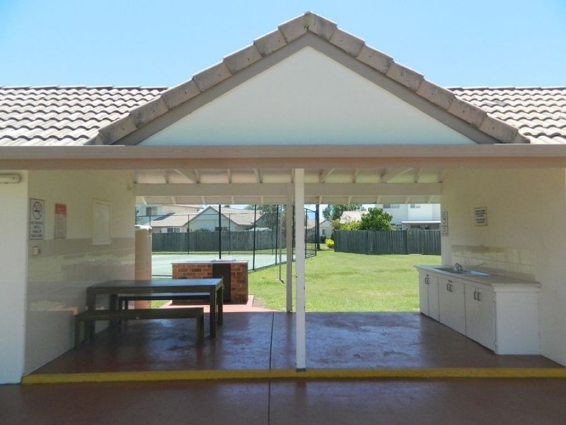 36 2 St Kevins Avenue, Benowa QLD 4217