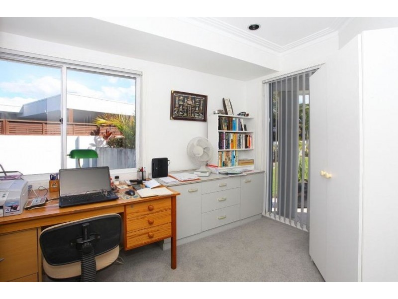 21 Allandale Entrance, Mermaid Waters QLD 4218