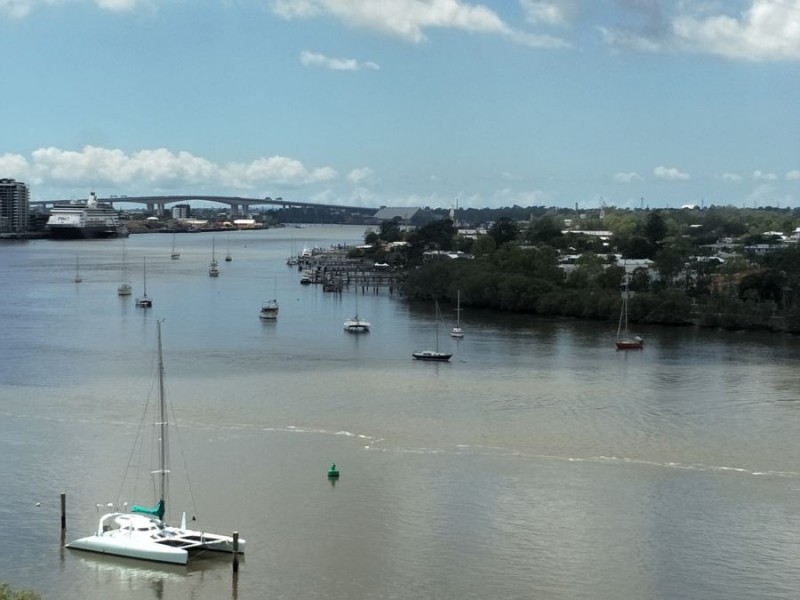 U808 /8 Hunt Street, Hamilton QLD 4007