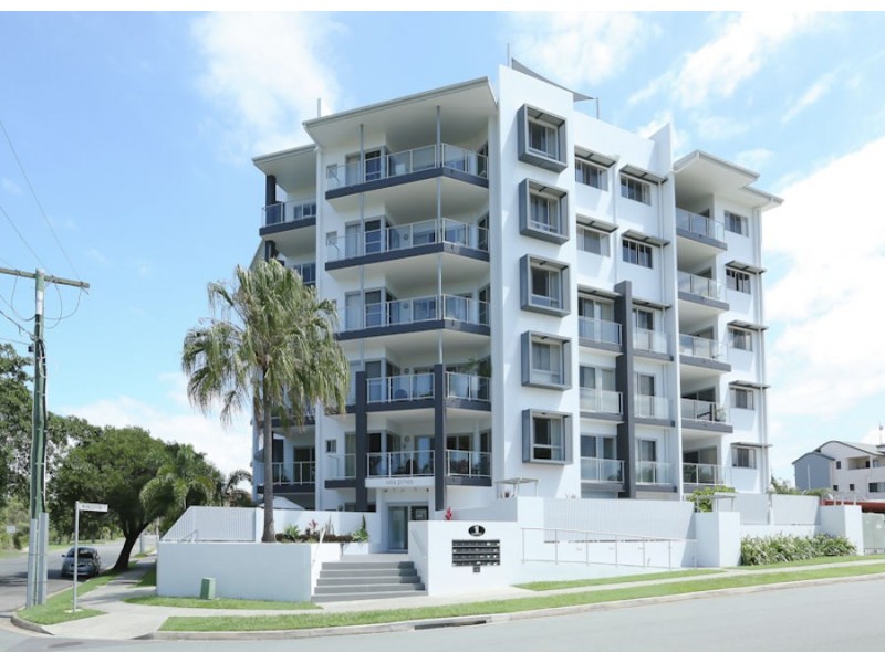 28/1 McNaughton St, Redcliffe QLD 4020