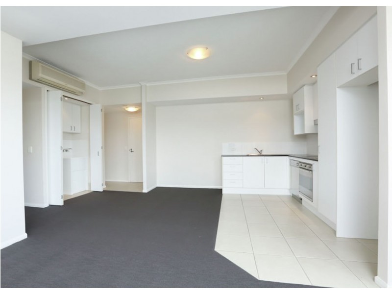28/1 McNaughton St, Redcliffe QLD 4020