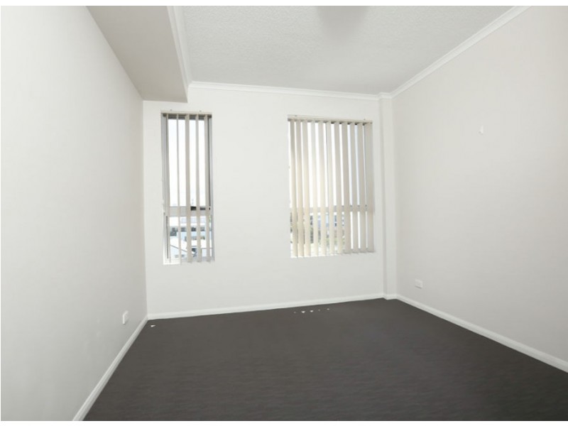 28/1 McNaughton St, Redcliffe QLD 4020