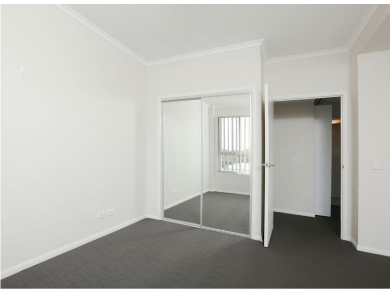 28/1 McNaughton St, Redcliffe QLD 4020