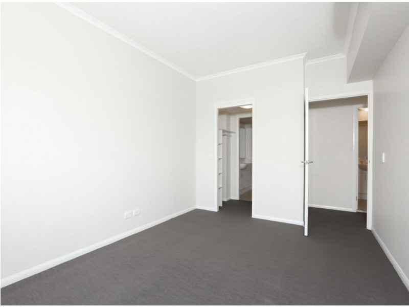 28/1 McNaughton St, Redcliffe QLD 4020