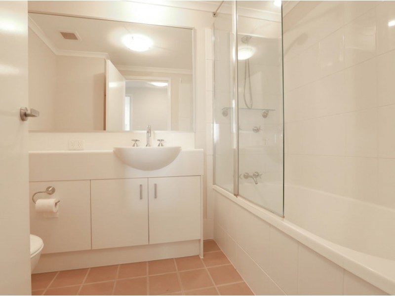 28/1 McNaughton St, Redcliffe QLD 4020