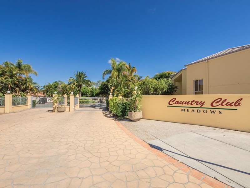 29 95 Arundel Drive, Arundel QLD 4214