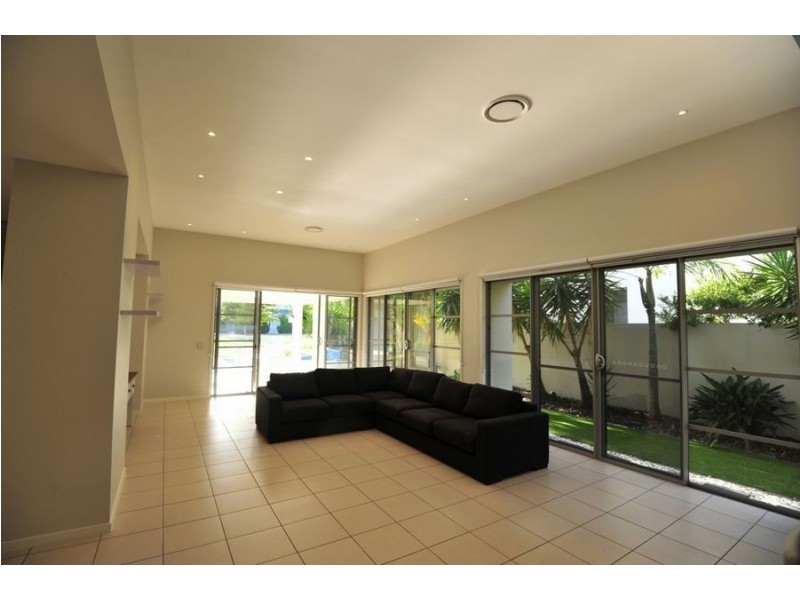 2809 Gracemere Circuit East, Hope Island QLD 4212