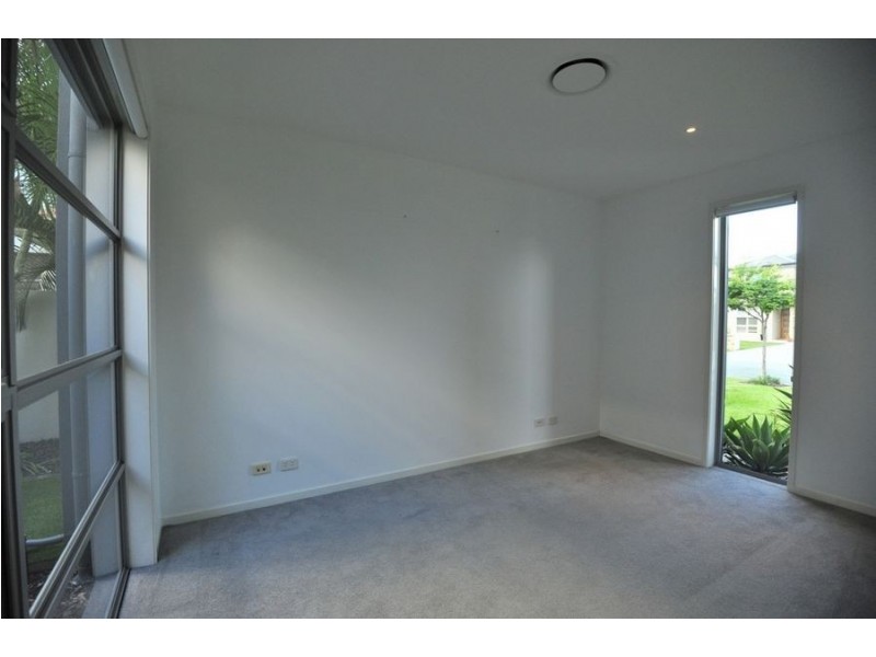 2809 Gracemere Circuit East, Hope Island QLD 4212