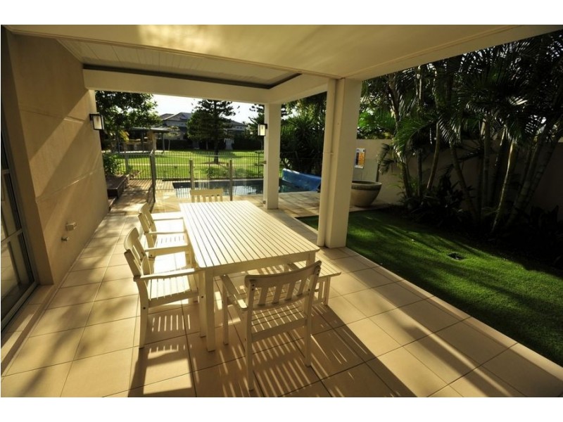 2809 Gracemere Circuit East, Hope Island QLD 4212