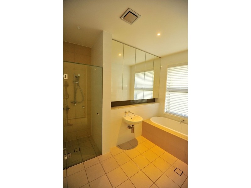2809 Gracemere Circuit East, Hope Island QLD 4212