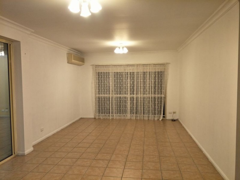 137 Glenfield St, Parkinson QLD 4115