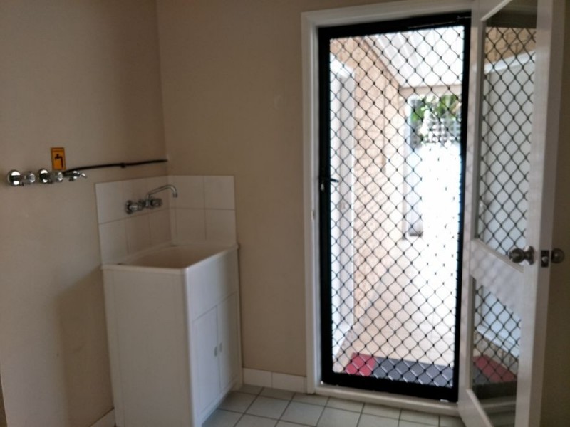 137 Glenfield St, Parkinson QLD 4115