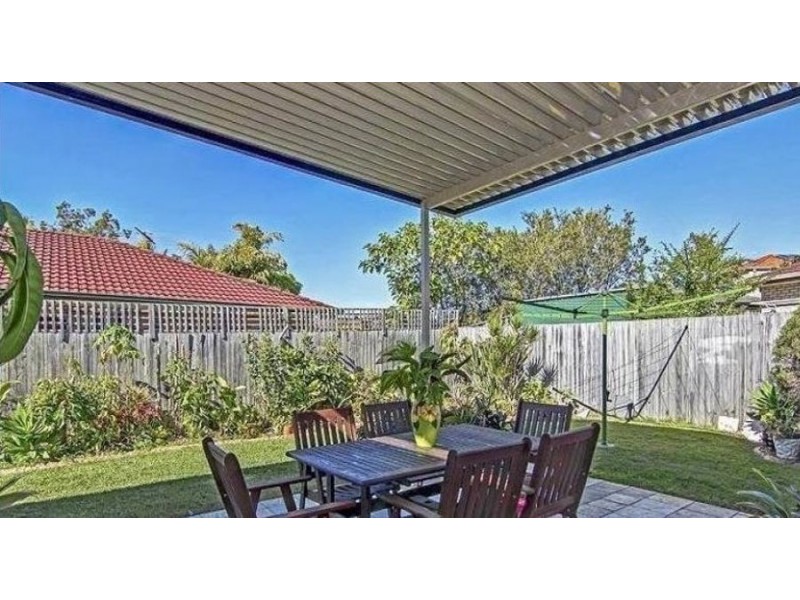 137 Glenfield St, Parkinson QLD 4115