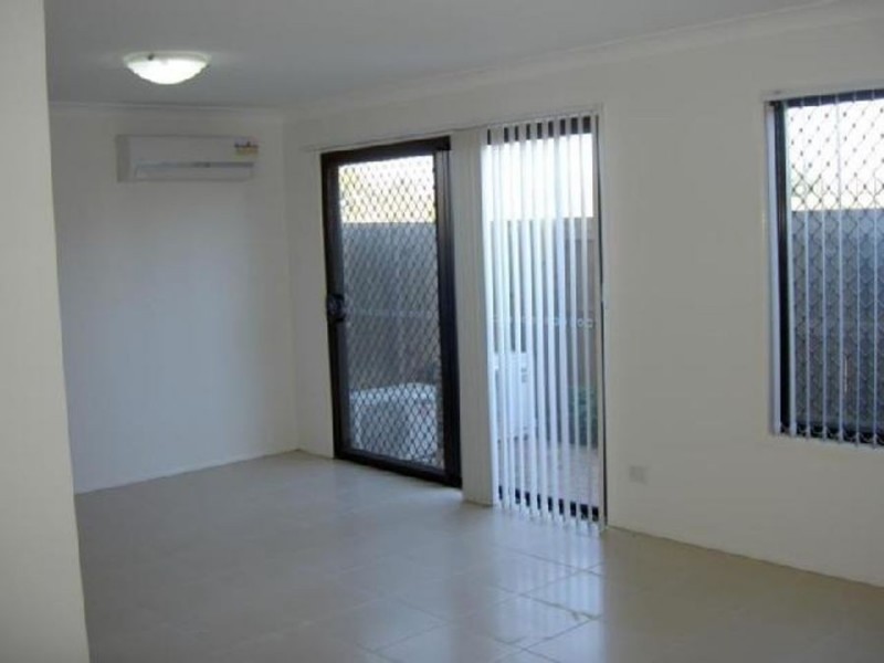 27/11 Portia Street Kingston, Kingston QLD 4114