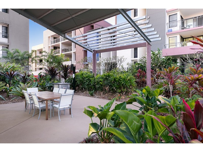 2V 35 hamilton road, Moorooka QLD 4105