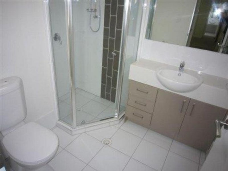 2V 35 hamilton road, Moorooka QLD 4105