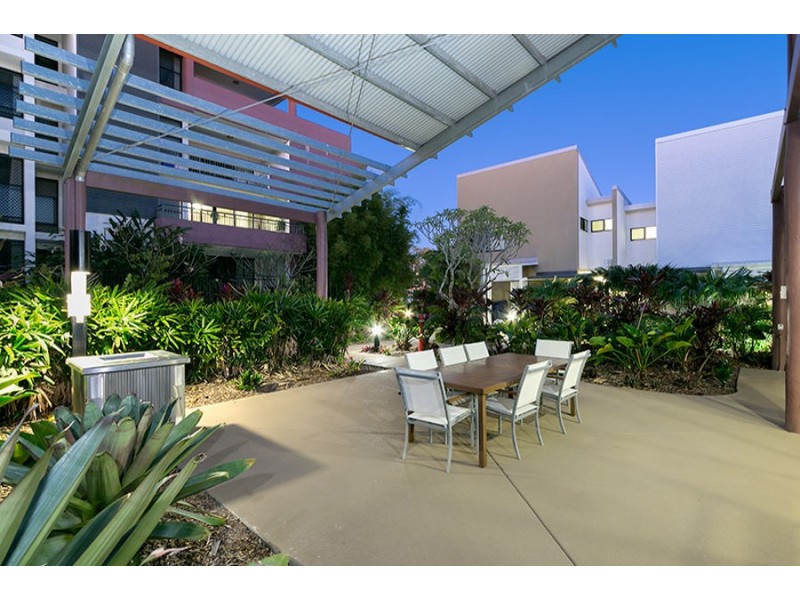 2V 35 hamilton road, Moorooka QLD 4105