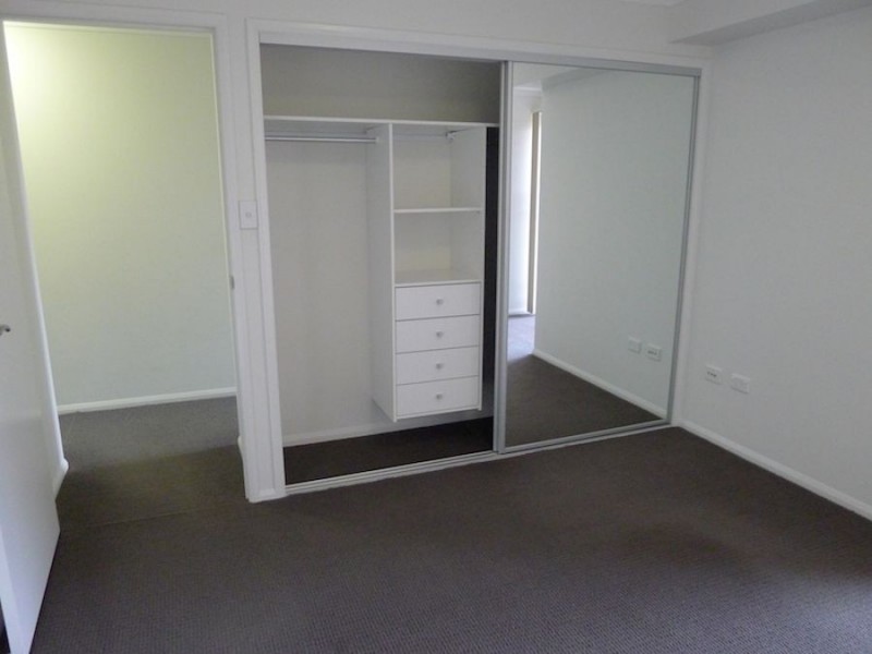 2V 35 hamilton road, Moorooka QLD 4105