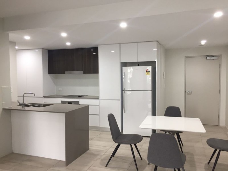 U209 8 Hunt Street, Hamilton QLD 4007