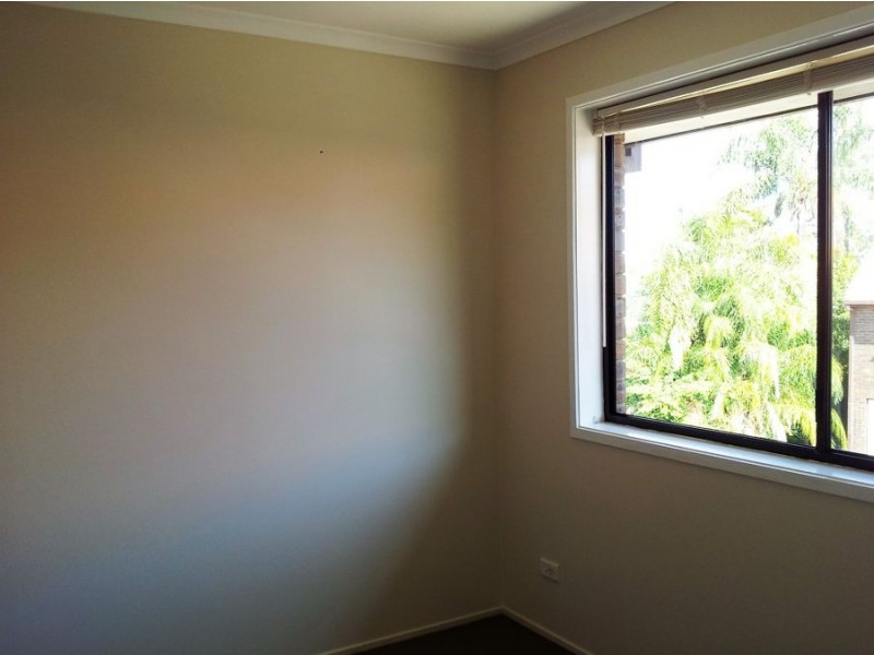 18/279 Kingston Rd, Logan Central QLD 4114